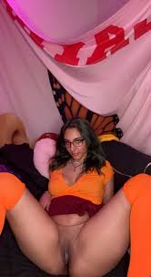velma &amp;lt;3 | by babycel666 - Reddit NSFW