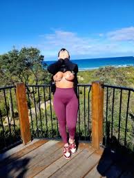 https://cdn7.nsfw.xxx/uploads15/thumbnails/5/272/a...