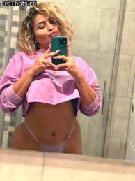 coralie martinez-robert Leaked Videos And Images - EroThots