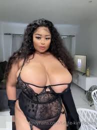 Kimmiè Titties - Porn Videos & Photos - EroMe