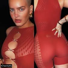 Anne-Marie Flaunts Her Tits & Ass (5 Photos) - OnlyFans Leaked Nudes