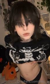IM SO METAL 🎸" 🤓uhm actually humans are only 2.5% metal the ...