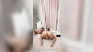 floor Videos - EroThots