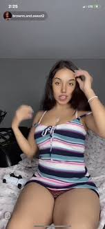 TikTok slips - Porn Videos & Photos - EroMe