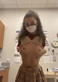 nipple piercings make my b cups all the more sexy 🥰 - Reddit NSFW