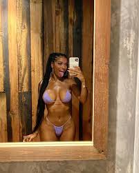 Marilyn melo - Porn Videos & Photos - EroMe