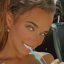 Danielle Webb / IG: Danielle.Webbb / danielle.webbb / danni ...