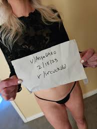 verify me please 💋 - Reddit NSFW