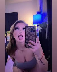 Shae Pictures and Videos & similar of @snowbunny_88 onlyfans ...
