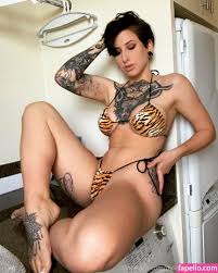 Alita Doses / AlitaDoses / Dylan Phoenix Nude Leaked OnlyFans ...