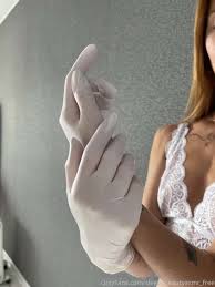 Gloves lover ?)" by sleepybeautyasmr_free from OnlyFans | Coomer
