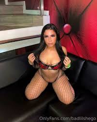 Posts of badlilshego from OnlyFans | Coomer