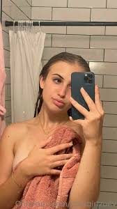 Squeaky clean and ready to go😏" by yourgirlzoey from OnlyFans ...