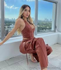 🫶🏼" by brunalima from OnlyFans | Coomer