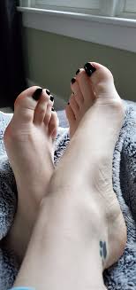 Pedi reveal!🖤" by sloan_paws from OnlyFans | Coomer