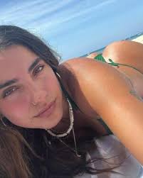 Isabella Ladera Nude Leaks 19 Photos - Fapello