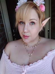 Anri Pictures and Videos & similar of @plump.elf.gf onlyfans ...