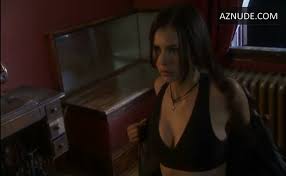 Nina Dobrev Sexy Scene in The Vampire Diaries - AZNude