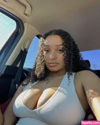 Bre.me / bre.meeee / bremeeee Nude Leaked OnlyFans Photo #4 - Fapello