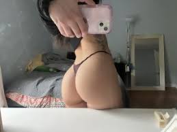 brunettes do it better 😈😈 - Reddit NSFW
