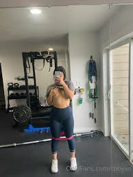 hey fam, hope you guys are staying healthy out there 💪🏼🍑🥰" by ...