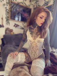 The art of seduction is knowing what she really wants and s.." by ...