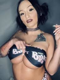 Underboob queen OF/misslillyy - Reddit NSFW