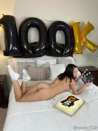 Some more pictures from my subscriber celebration 🖤🧡 Thanks ...