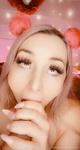 Do i turn you on? come get to know me in my live broadcasts.." by ...