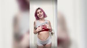 yeah baby suck my big dick Videos - EroThots