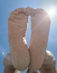 👀🔥🦶💋 - EroThots