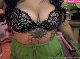 Gabby Zombie / ccgabbyluisa / gabbyzombie Nude Leaked OnlyFans ...