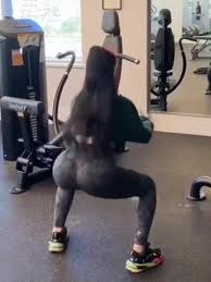 Bella poarch booty - EroThots
