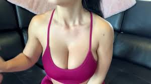 MissLexa reveals her perfect tits - Reddit NSFW