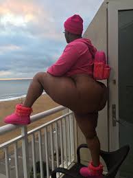 StripperBBWthick - EroThots