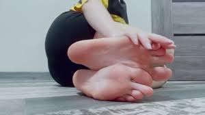 FEET ASMR -Malinkaa98- - EroThots